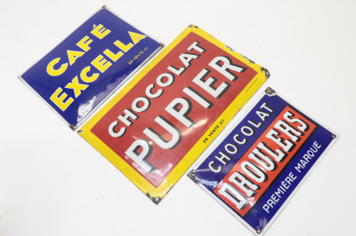 Group French English Advertising Materials