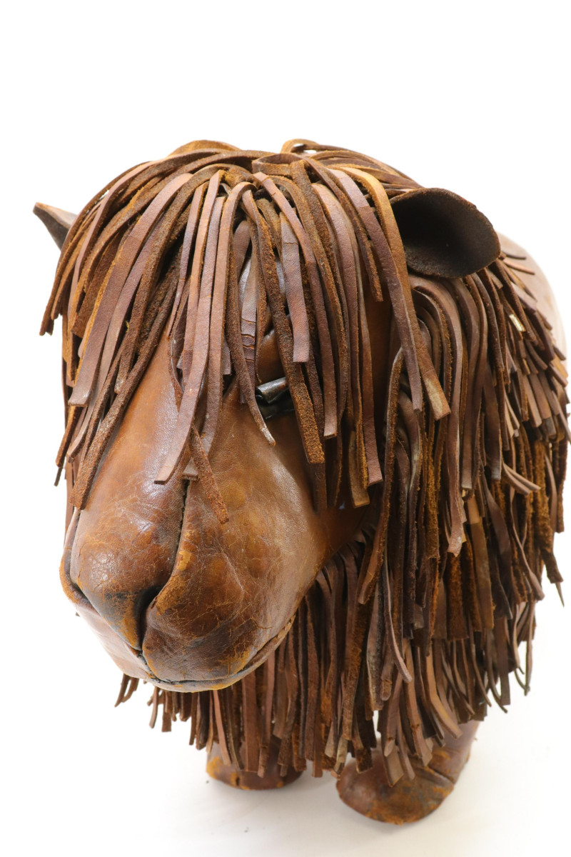Abercrombie Fitch Style Leather Lion