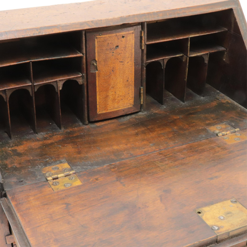 ChippendaleGeorge II Mahogany Miniature Furniture