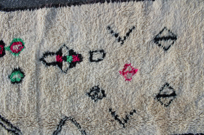 Contemporary Geometric Ivory Shag Carpet 8&apos; x 10&apos;