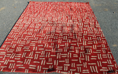 Modern Red and White Wool Carpet 8&apos; x 10&apos;