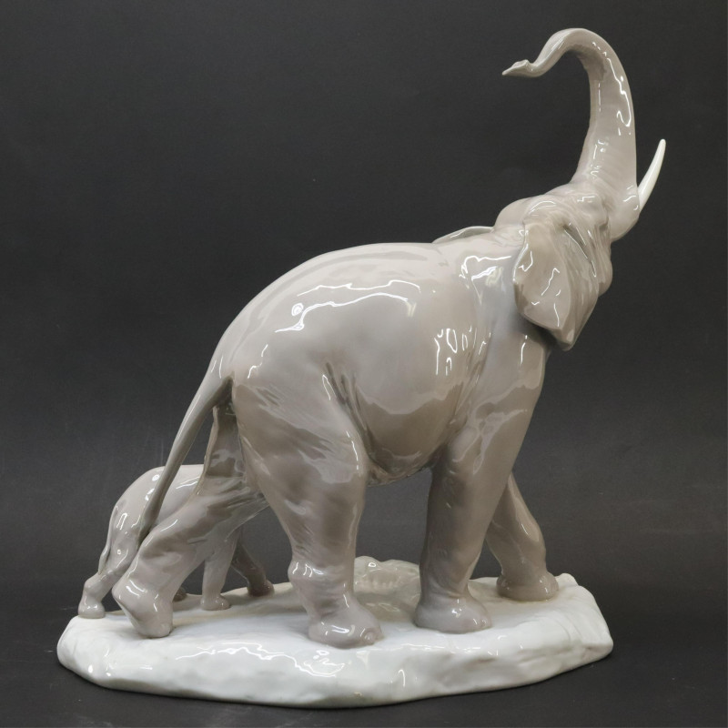 3Pc Porcelain/Pottery; Royal Dux Lladro RedCli