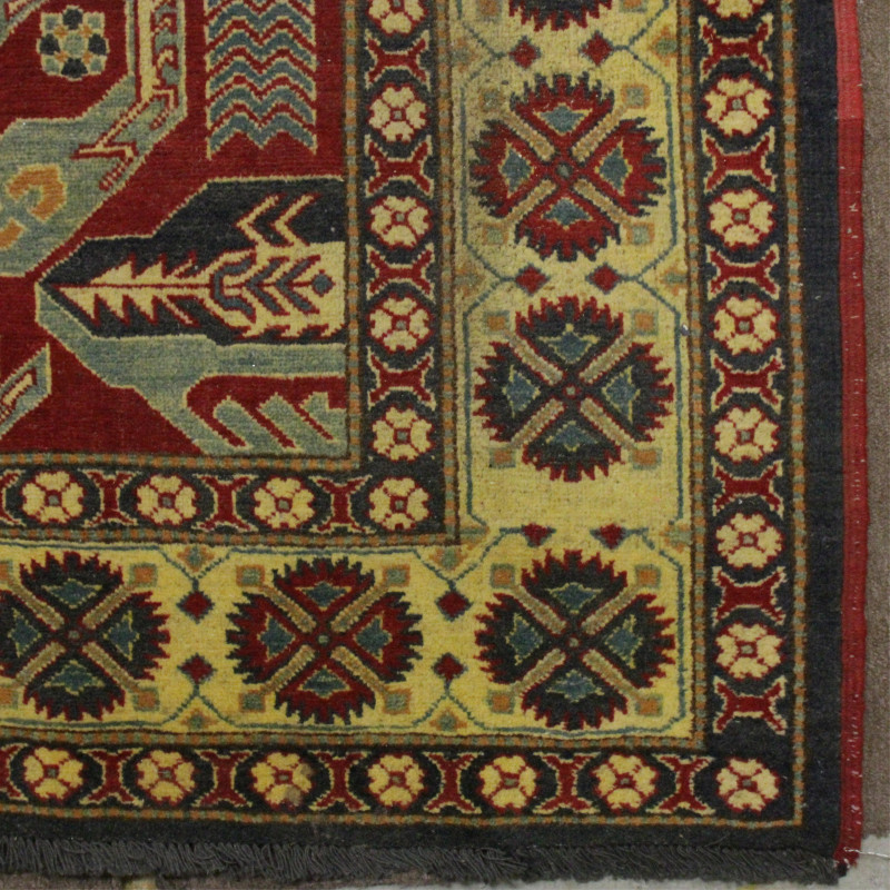 Kazak Style Wool Rug 5 x 8