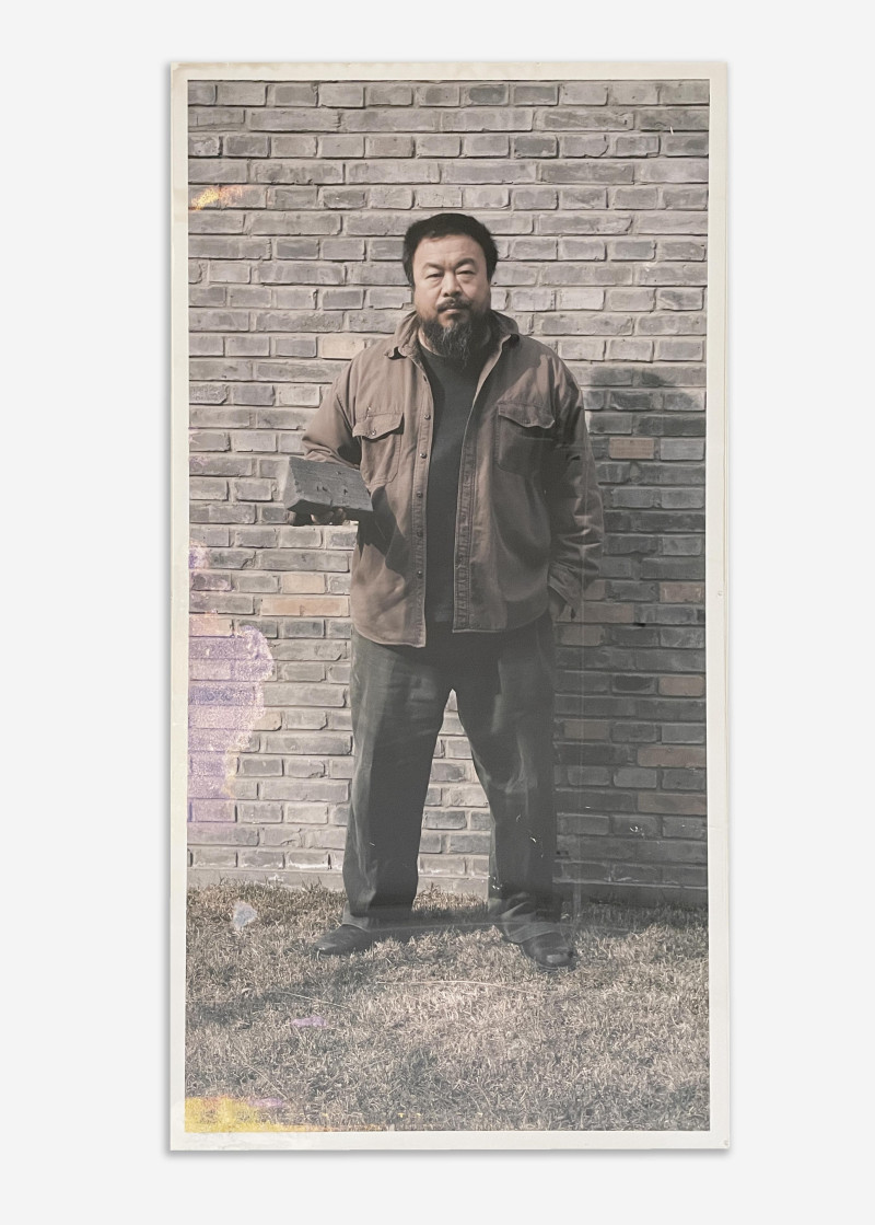 Ai Weiwei - To Fight With Crossed Arms (Damaged)