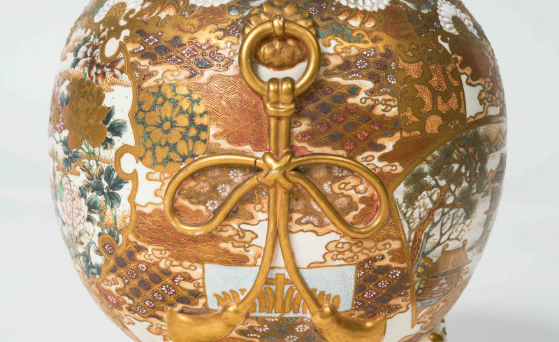 A Kinkozan Satsuma Tripod Jar with Lid