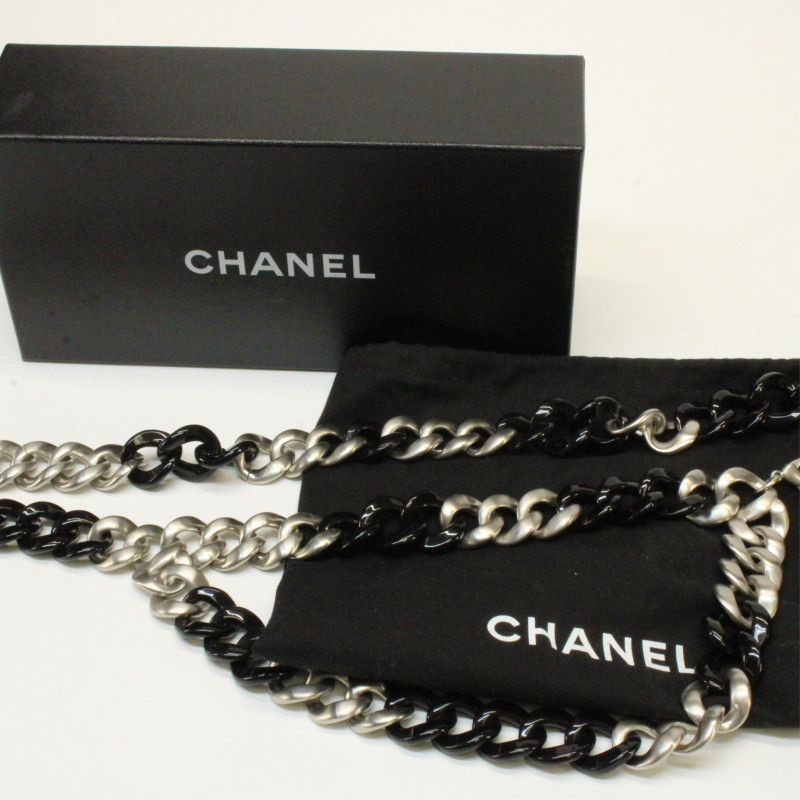 Chanel Black and Silver Chain Belt