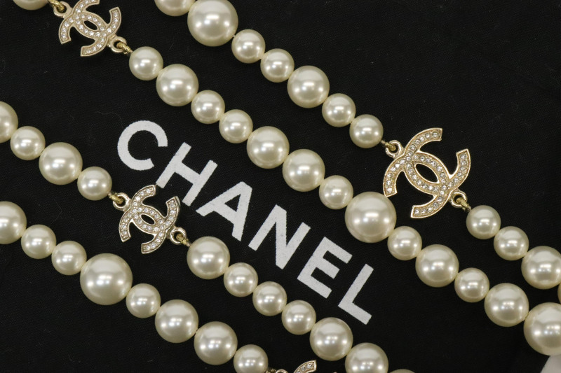 Chanel Double Strand Pearl Necklace