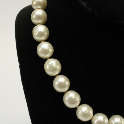 Vintage Chanel Pearl Choker