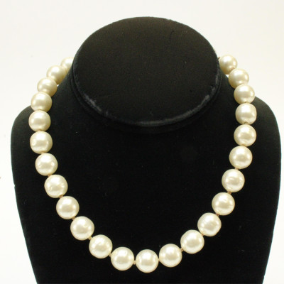 Vintage Chanel Pearl Choker