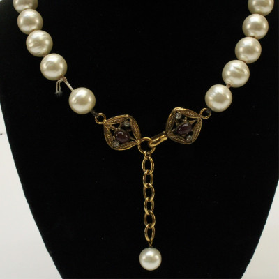 Vintage Chanel Pearl Choker