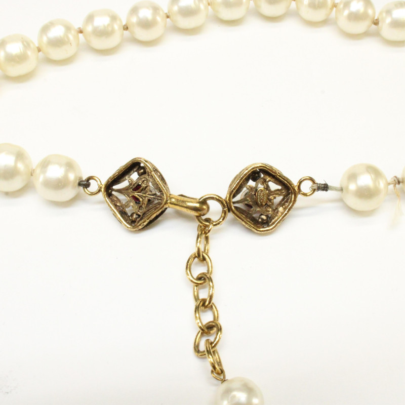 Vintage Chanel Pearl Choker