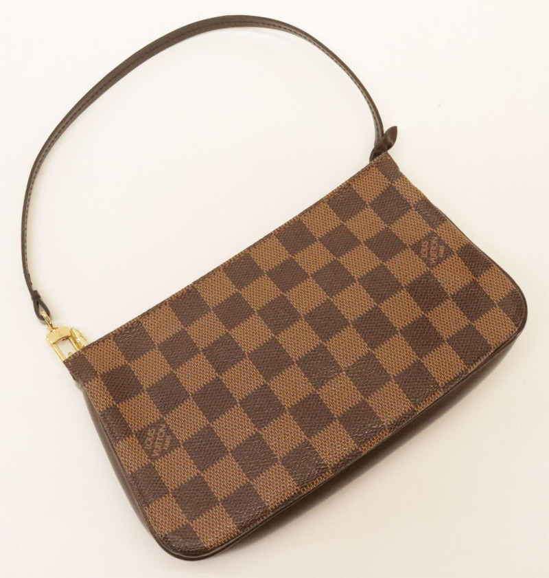 Louis Vuitton Damier Ebene Pochette Accessoires