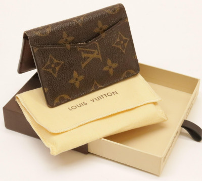 Louis Vuitton Monogram Cardcase