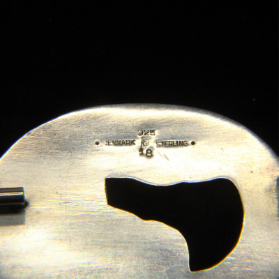 Georg Jensen Fruit Brooch 18 circa 193344