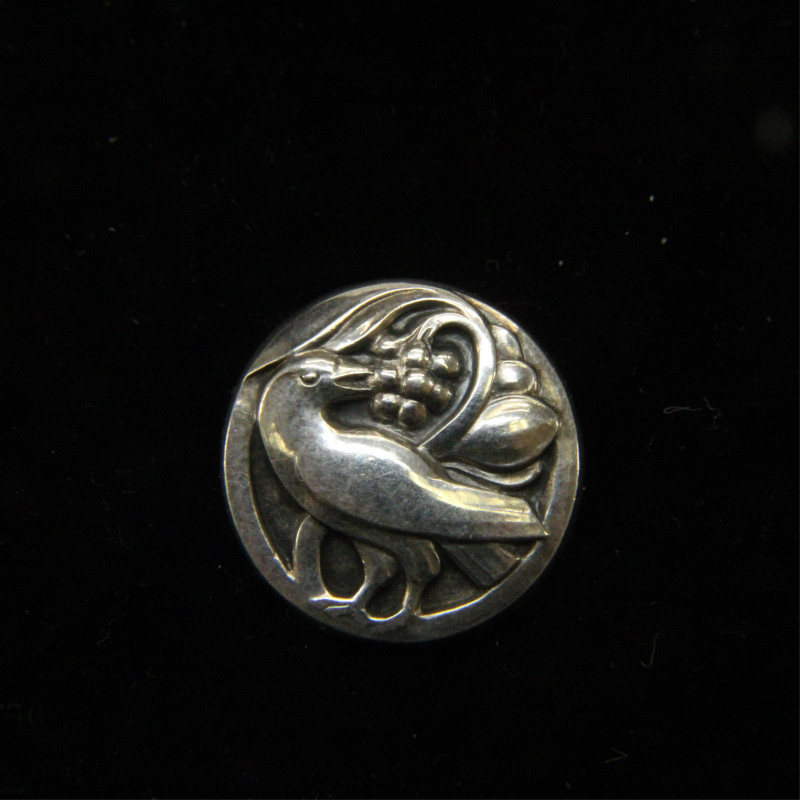 Georg Jensen Bird Eating Berries 212 c 1930