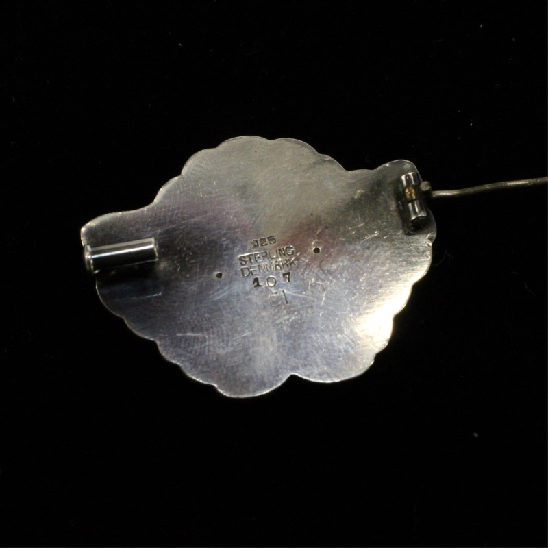 Georg Jensen Flower Brooch 107 circa 190515
