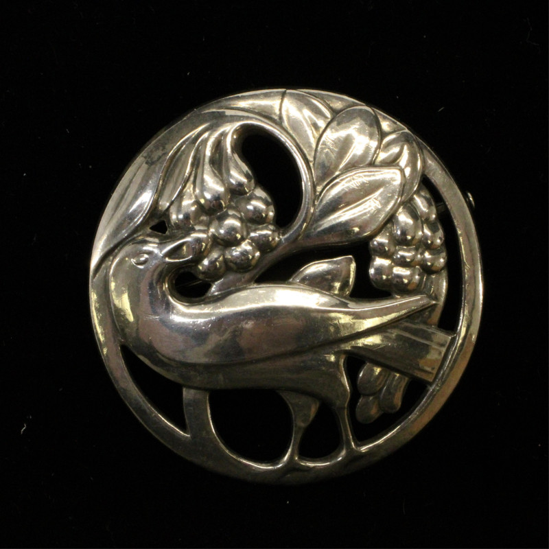 Georg Jensen Bird Eating Berries 53 c 193344