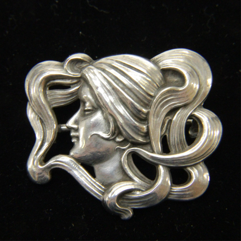 Art Nouveau Sterling Brooch of Woman&apos;s Head