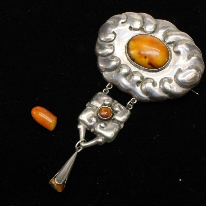 Grann and Laglye Amber Skonvirke Art Nouveau Pin