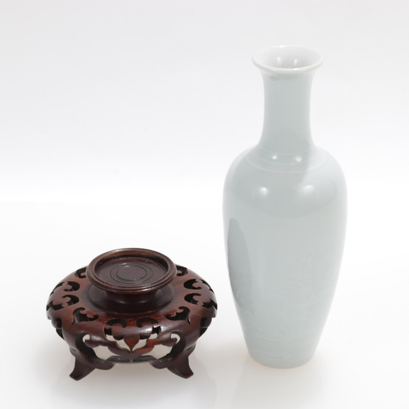 Very Fine Chinese Pale Celadon Amphora