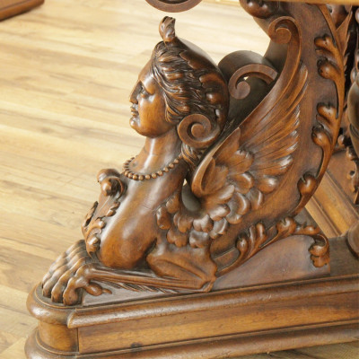 Oval Extension Dining Table Hippocampus Base