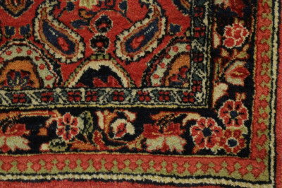 Sarouk Rug, mid 20th C.