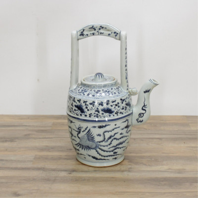 Large Chinese Blue And White Lidded Teapot