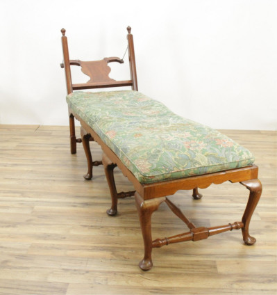 Queen Anne American Walnut Daybed