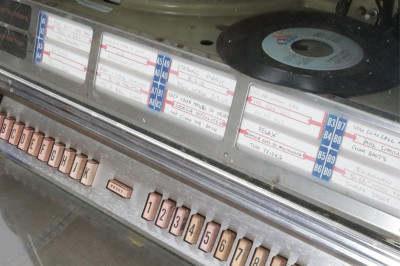 Wurlitzer Jukebox Model 61050