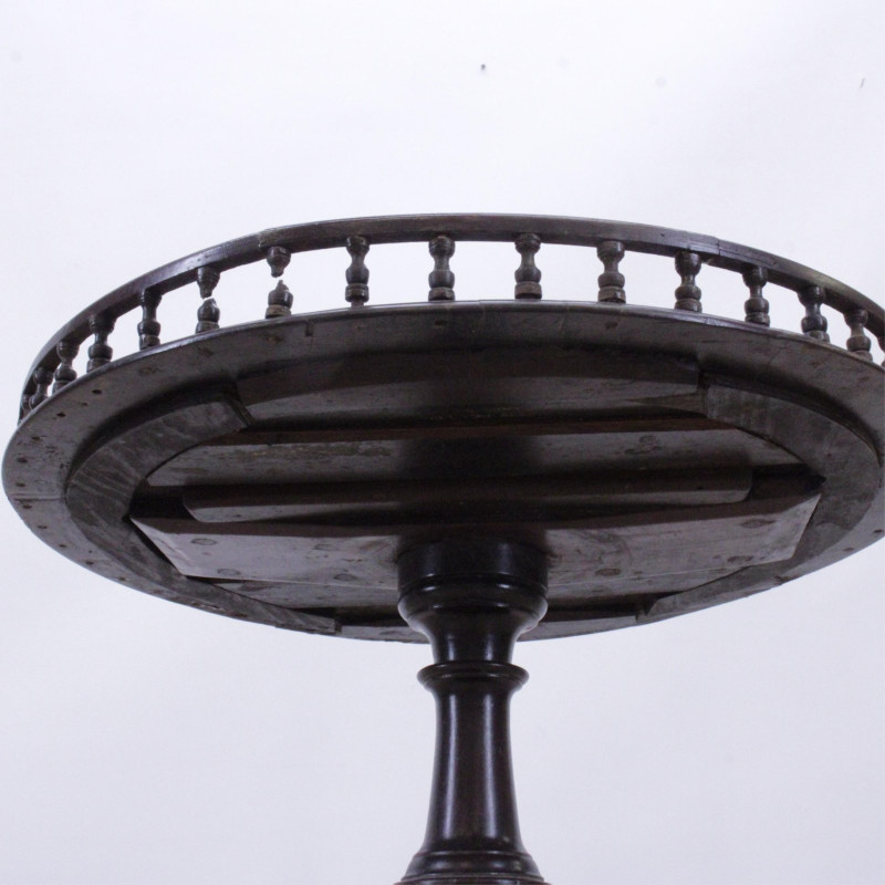 George II Mahogany Wine Table- Oak Pie Stand