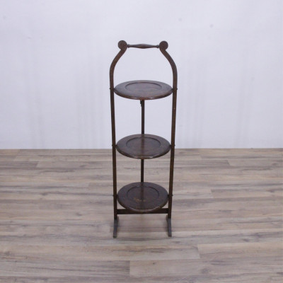 George II Mahogany Wine Table- Oak Pie Stand