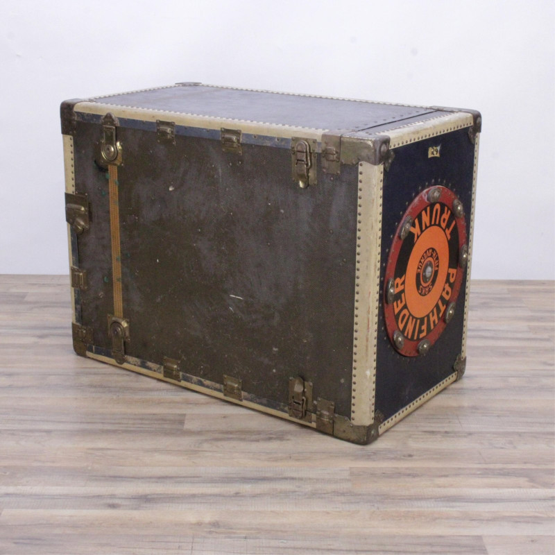 Hartmann Turn Table Steamer Trunk Wardrobe