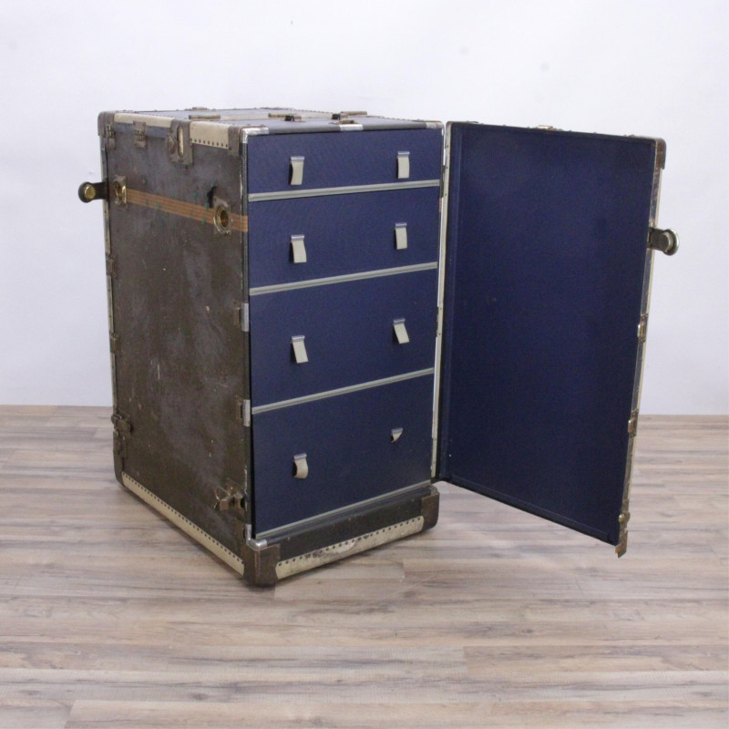 Hartmann Turn Table Steamer Trunk Wardrobe
