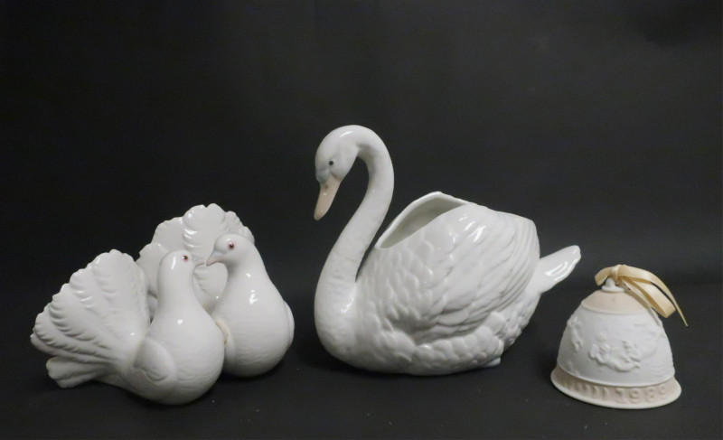 Lladro 1989 Bell and Doves, NAO Swan