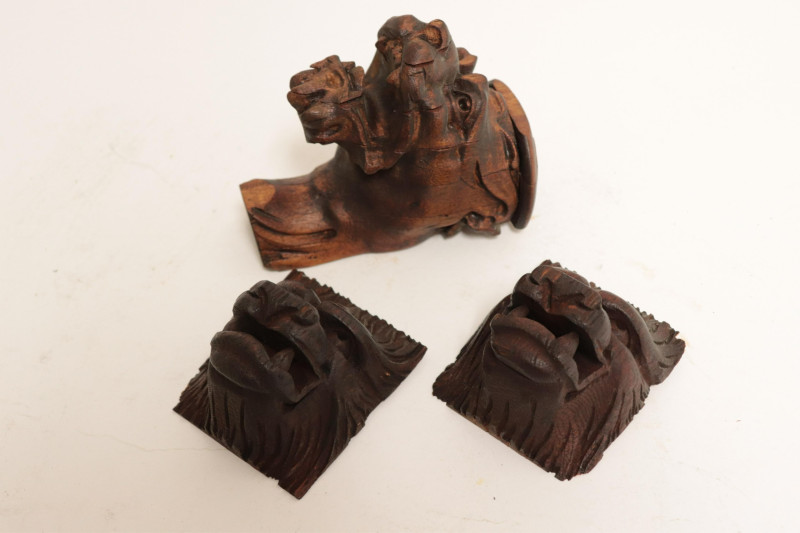 Figural &amp; Decorative Carved Wood Panels, Objects