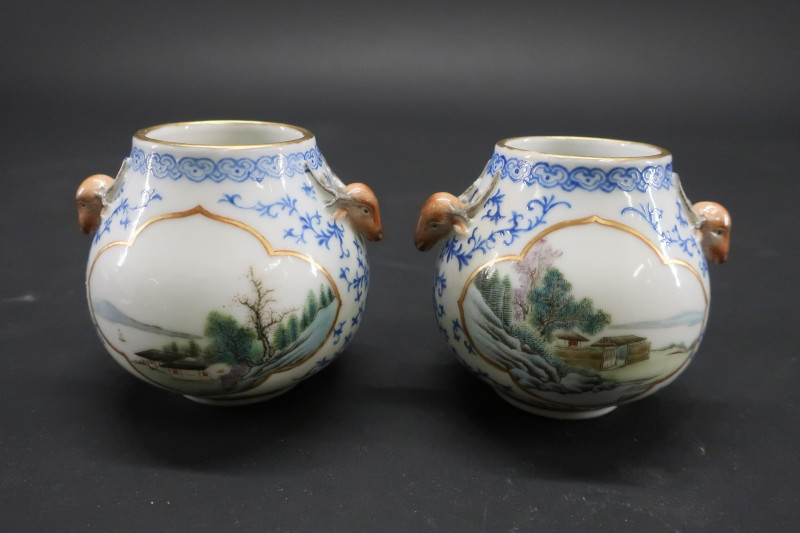 2 Pair Chinese/Japanese Porcelain Small Vases