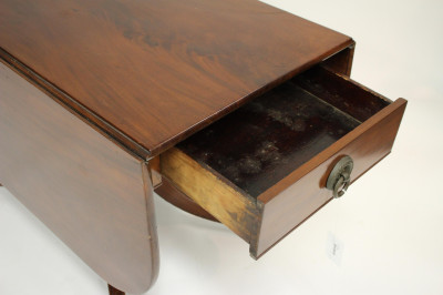 Mahogany Drop Leaf Dining Table, 19th C