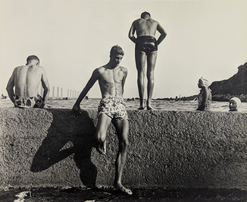 Max Dupain - At Newport