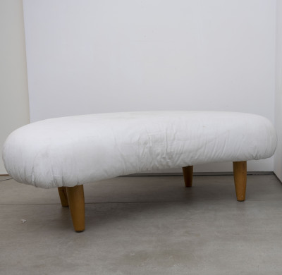 Isamu Noguchi - Cloud ottoman