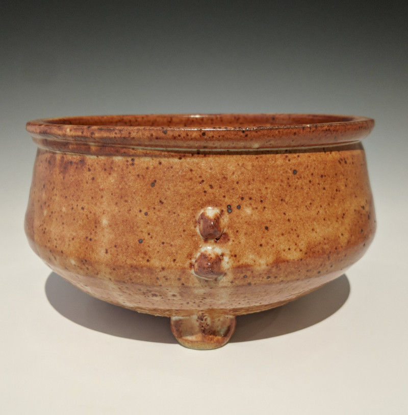 Warren MacKenzie - Shallow dish with three feet