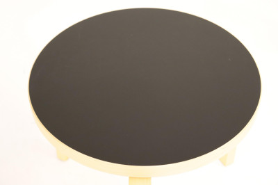 Alvar AALTO Artek Table