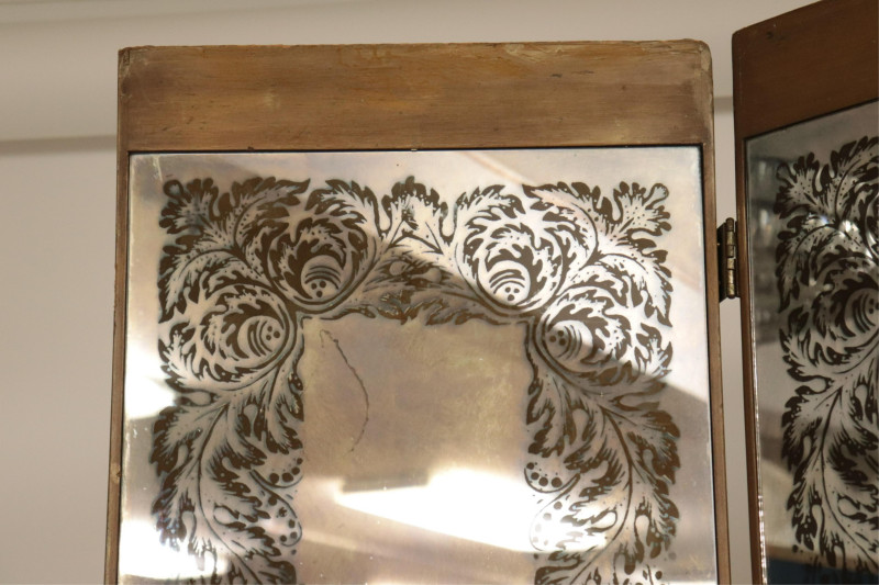 1970&apos;s Reverse Glass Gold Painted 3 Panel Screen