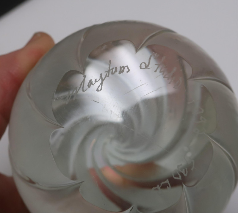 Glass Paperweights In Art Nouveau Styles, Addition