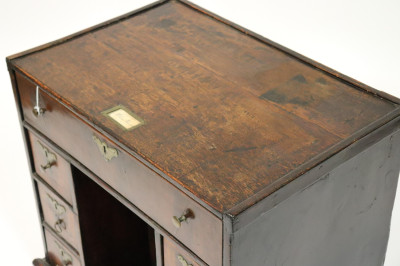 George II Oak &amp; Walnut Kneehole Desk