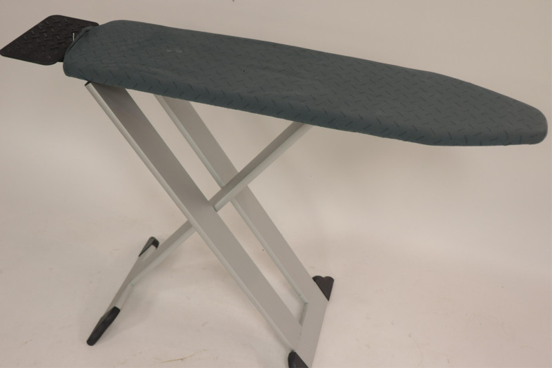 Magis Amleto Aluminum Ironing Board