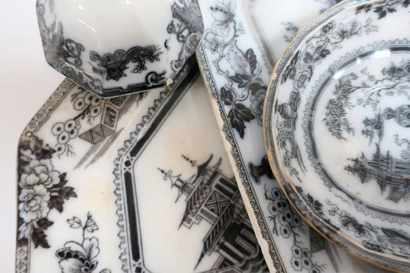 39-Pc. Jeddo Pattern Transferware, 19th C., Adams