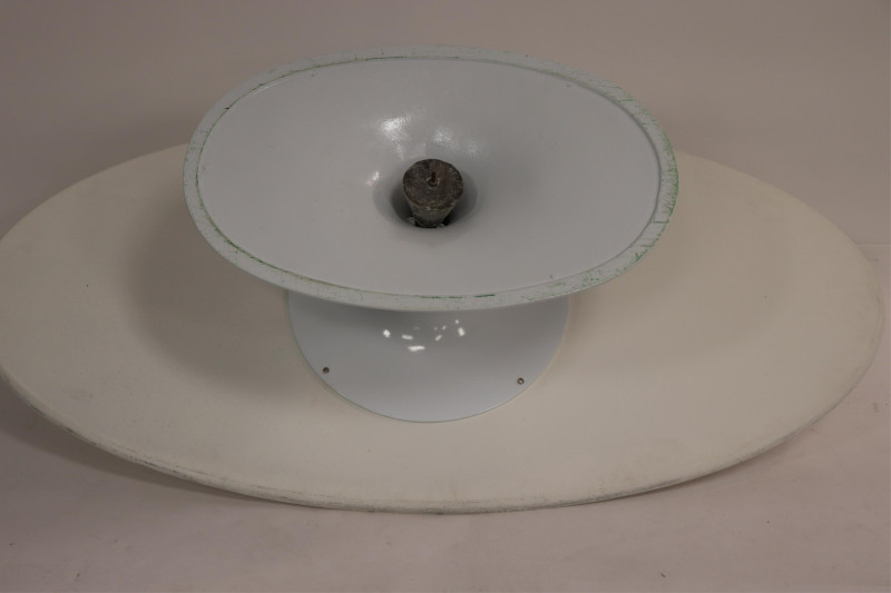 Eero Saarinen Style White Lacquer Coffee Table