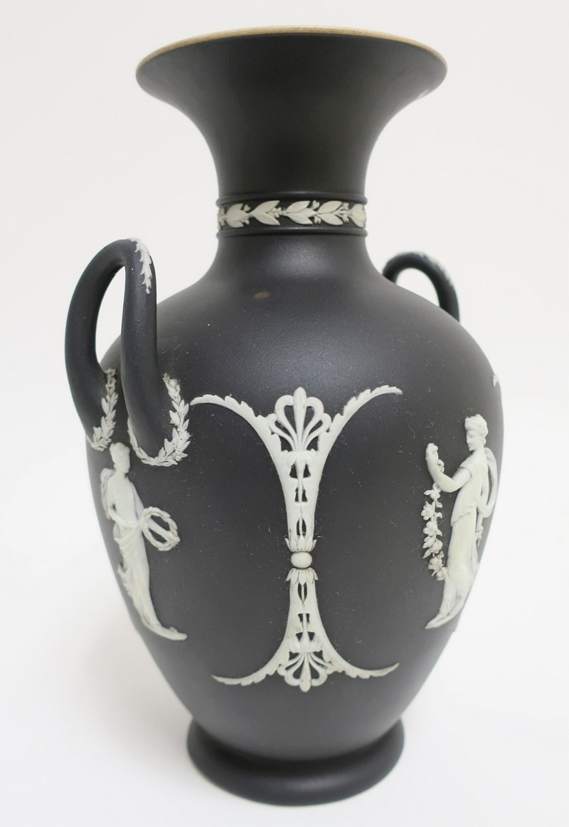Wedgwood Basalt Jasperware 2-Handled Vase