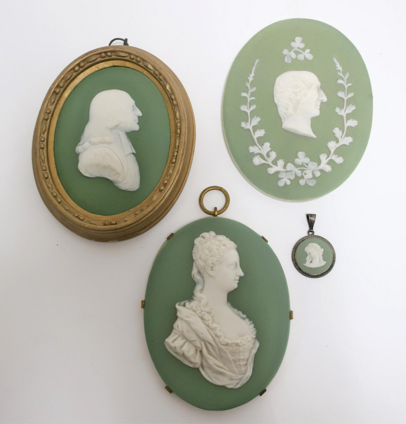 3 Wedgwood Green Jasper Dip Plaques &amp; Pendant