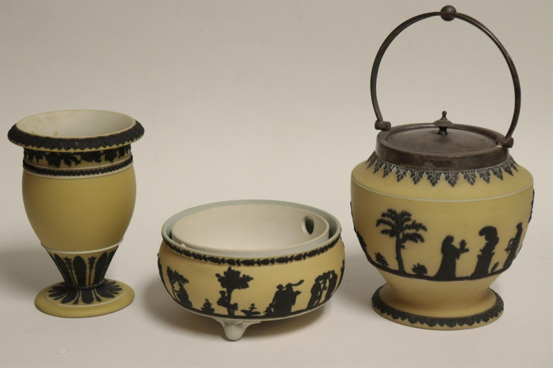 3 Wedgwood Yellow Jasper Dip Vessels